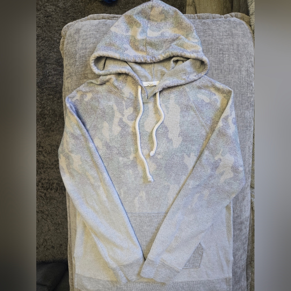 4 For $24 Maurices Women's Gray Camouflage Hoodie Size Small
